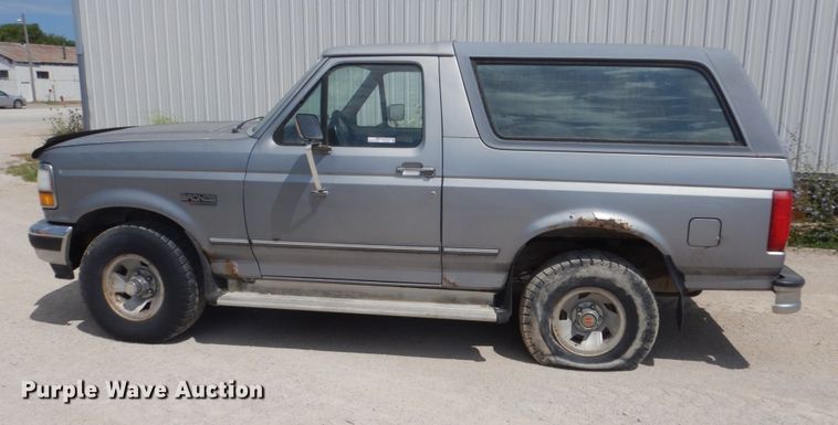 image for item FK9292 1994 Ford Bronco  SUV