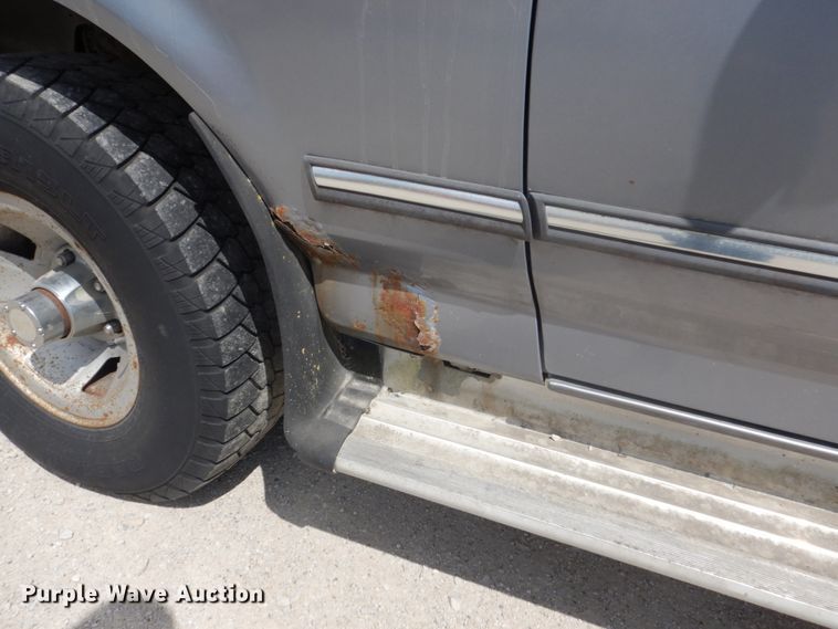 image for item FK9292 1994 Ford Bronco  SUV