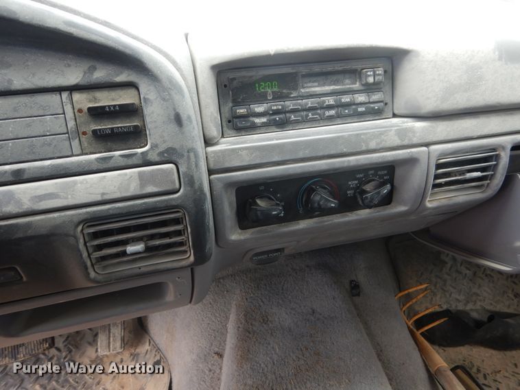 image for item FK9292 1994 Ford Bronco  SUV