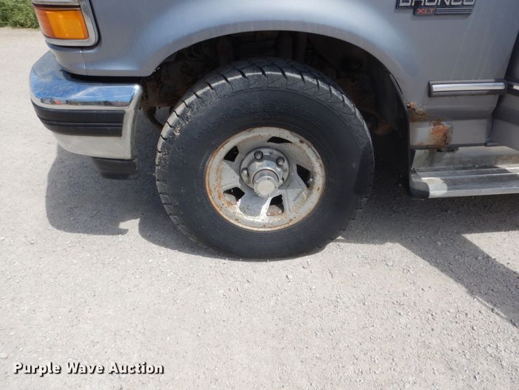 image for item FK9292 1994 Ford Bronco  SUV