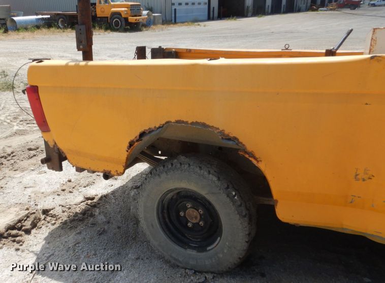 image for item FK9296 1992 Ford F150  pickup truck