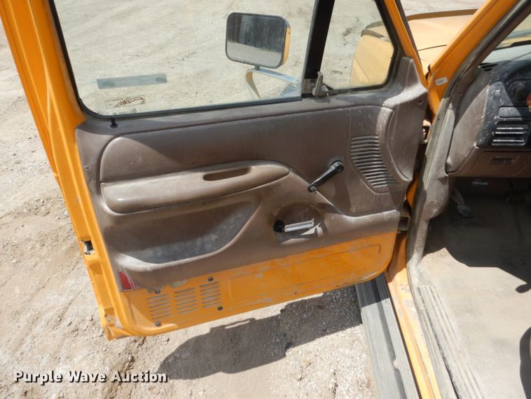 image for item FK9296 1992 Ford F150  pickup truck