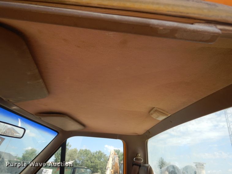 image for item FK9296 1992 Ford F150  pickup truck