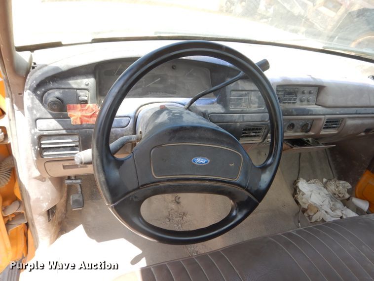 image for item FK9296 1992 Ford F150  pickup truck