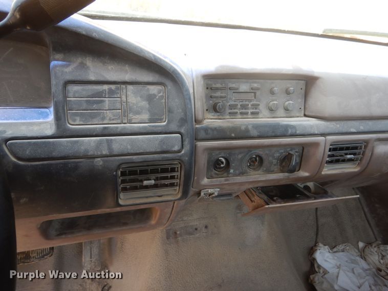 image for item FK9296 1992 Ford F150  pickup truck