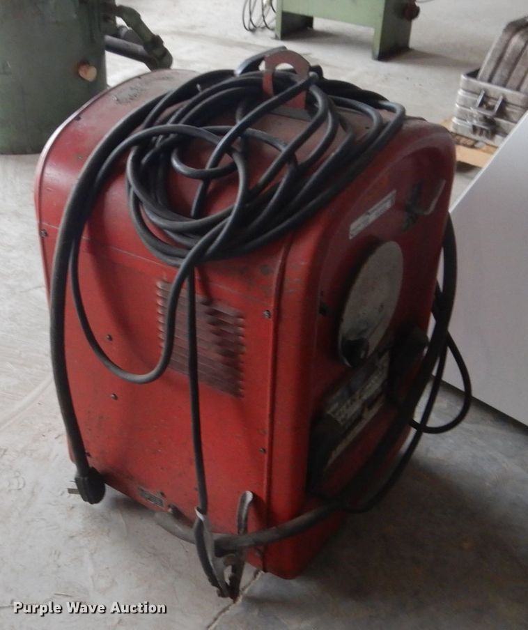 image for item FK9338 Lincoln Idealarc 250-250 welder
