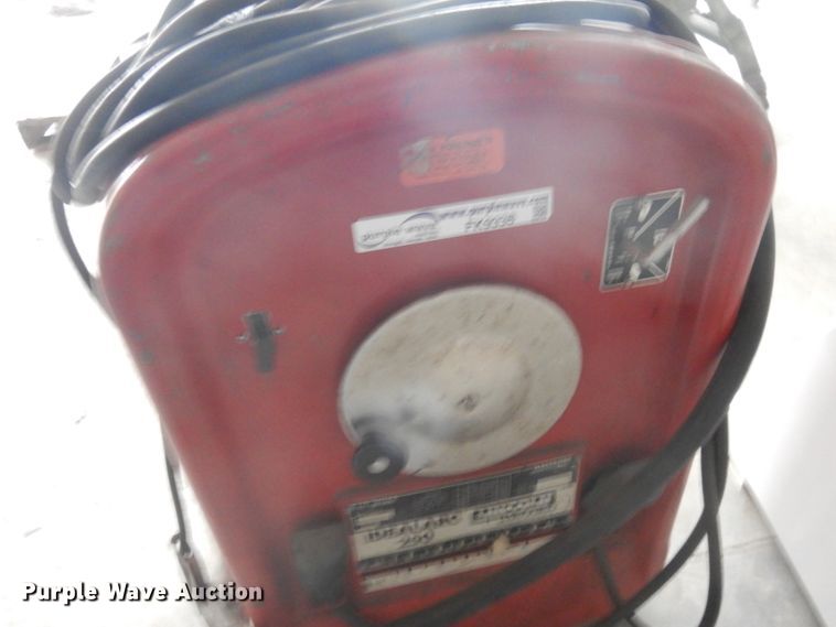image for item FK9338 Lincoln Idealarc 250-250 welder