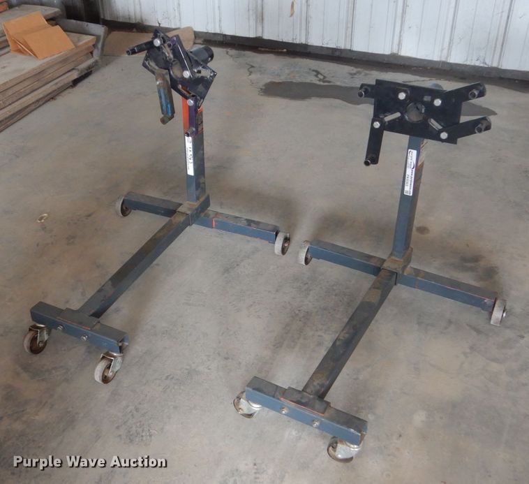image for item FK9363 (2) engine stands
