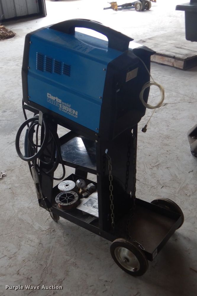 image for item FK9368 Clarke MIG 130EN welder