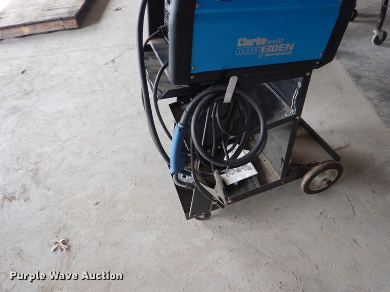 image for item FK9368 Clarke MIG 130EN welder