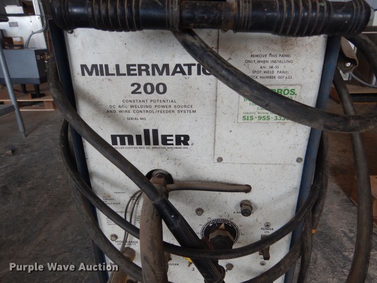 image for item FK9370 Miller 200 DC/wire welder