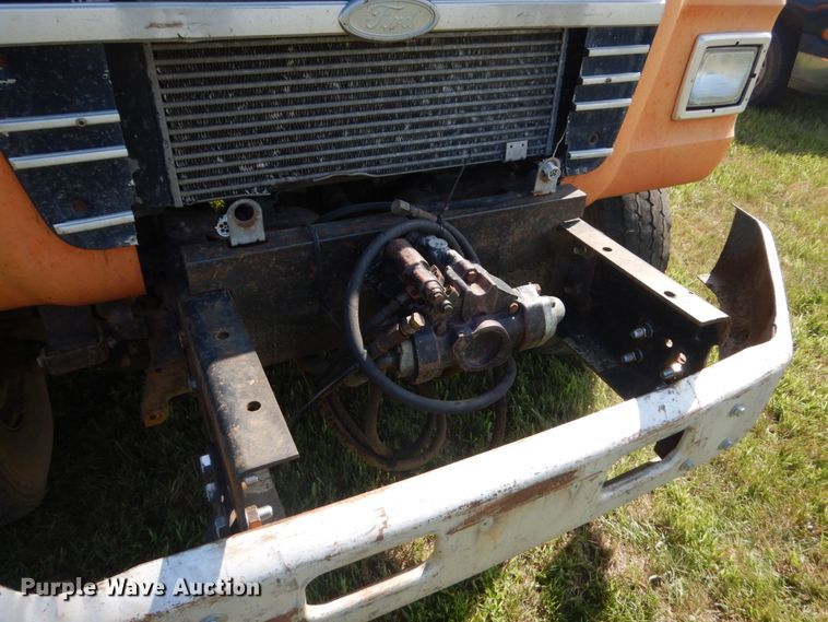 image for item FK9390 1995 Ford L8000  dump truck