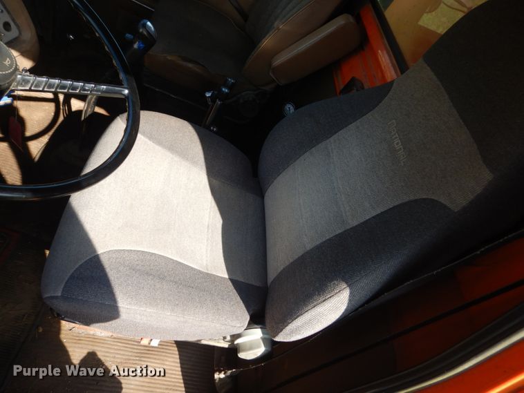 image for item FK9390 1995 Ford L8000  dump truck