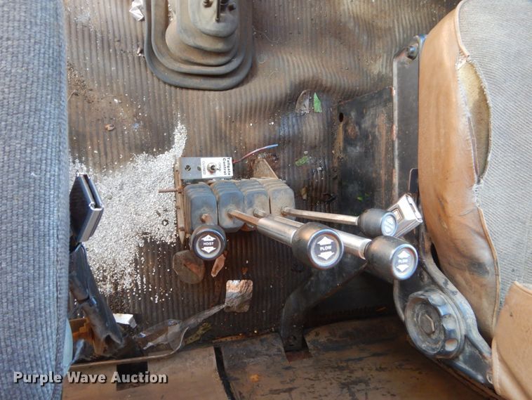 image for item FK9390 1995 Ford L8000  dump truck