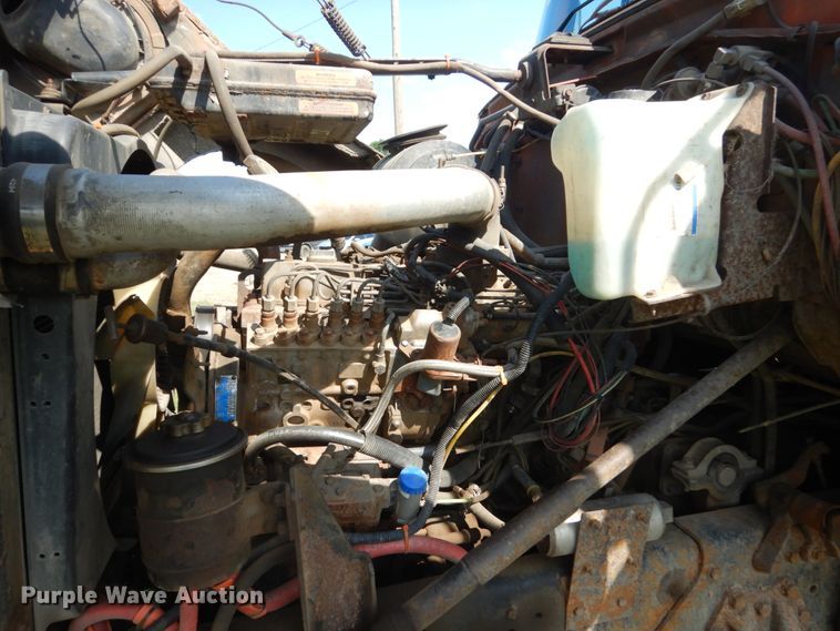 image for item FK9390 1995 Ford L8000  dump truck