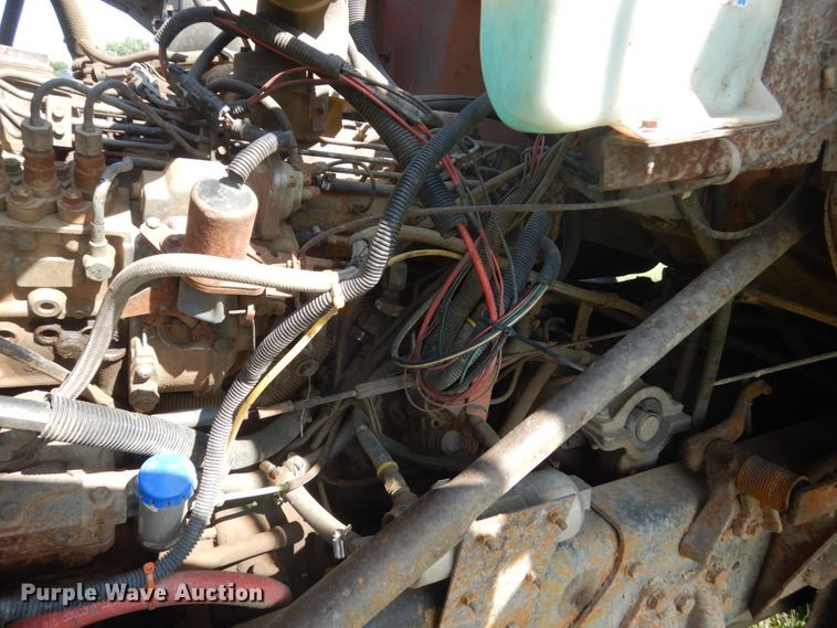 image for item FK9390 1995 Ford L8000  dump truck