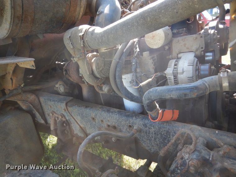 image for item FK9390 1995 Ford L8000  dump truck