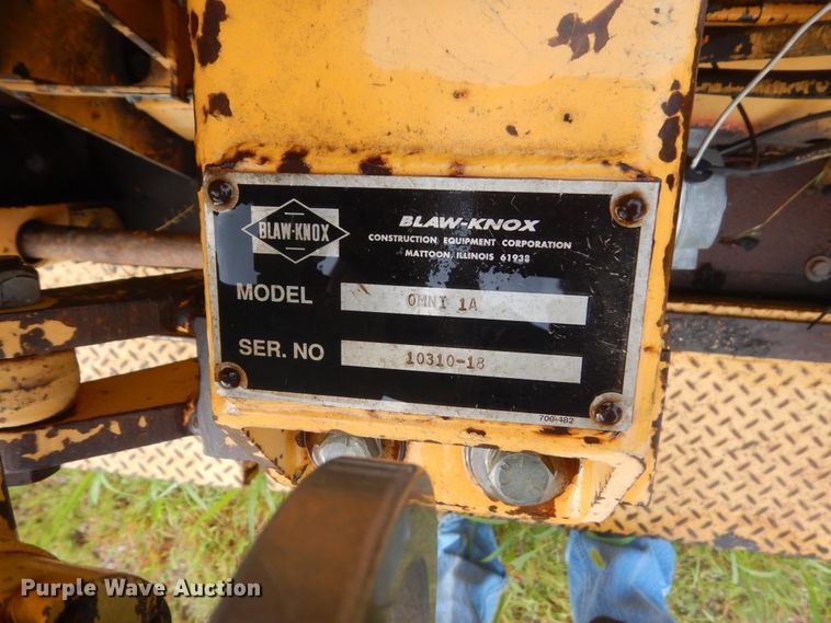 image for item FK9391 Blaw-Knox PF-161  paver