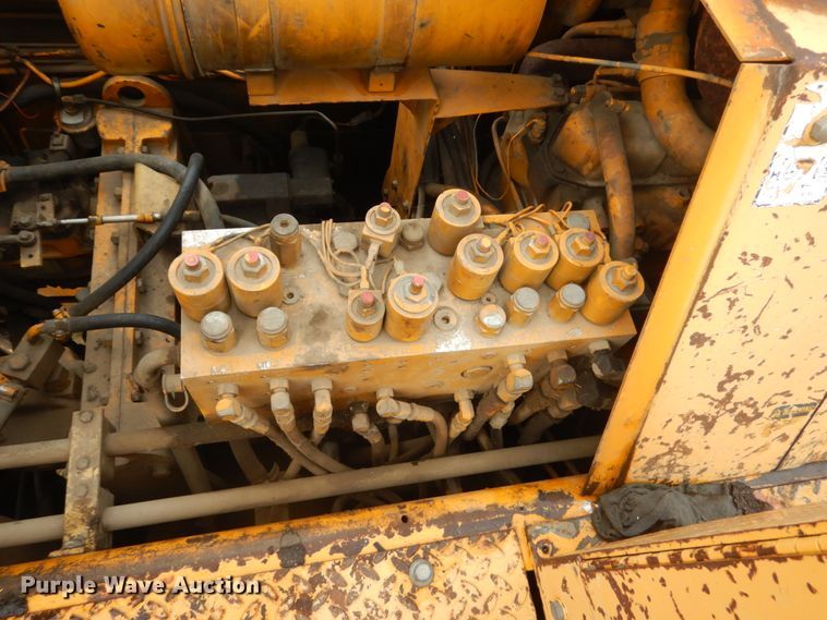 image for item FK9391 Blaw-Knox PF-161  paver