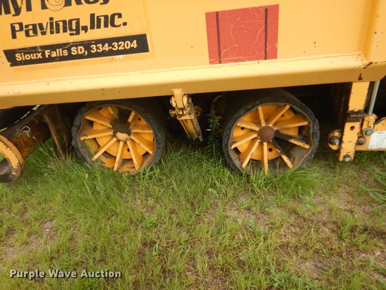 image for item FK9391 Blaw-Knox PF-161  paver