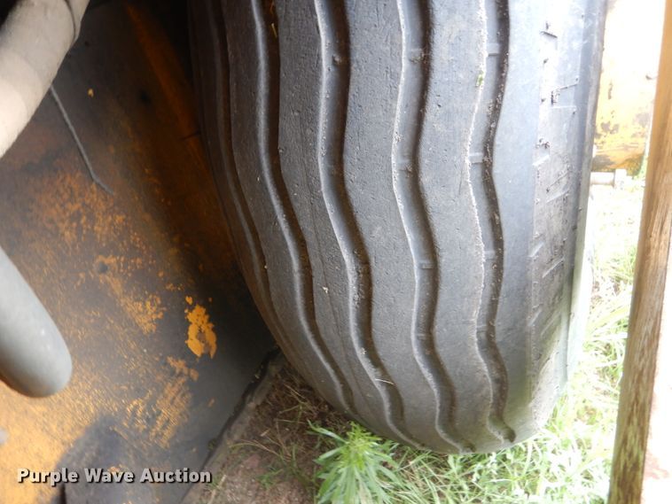 image for item FK9391 Blaw-Knox PF-161  paver