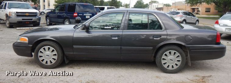 image for item FN9254 2011 Ford Crown Victoria Police Interceptor
