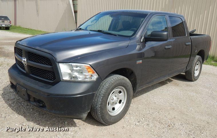 image for item FN9255 2016 Dodge Ram 1500  Crew Cab pickup truck