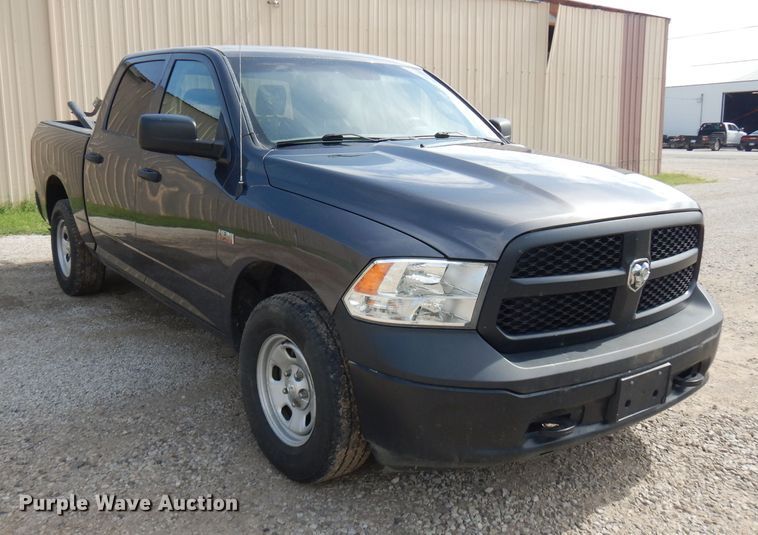 image for item FN9255 2016 Dodge Ram 1500  Crew Cab pickup truck