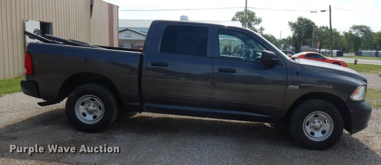 image for item FN9255 2016 Dodge Ram 1500  Crew Cab pickup truck