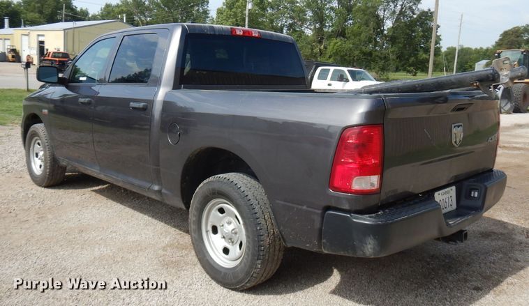 image for item FN9255 2016 Dodge Ram 1500  Crew Cab pickup truck