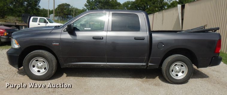 image for item FN9255 2016 Dodge Ram 1500  Crew Cab pickup truck