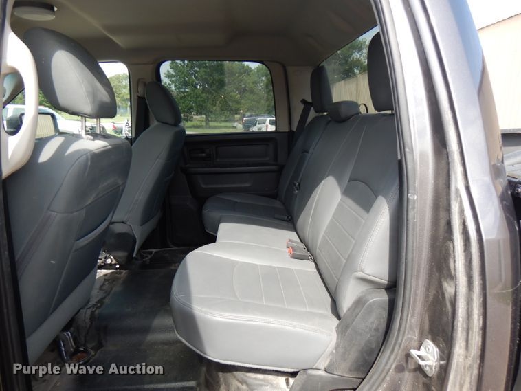 image for item FN9255 2016 Dodge Ram 1500  Crew Cab pickup truck