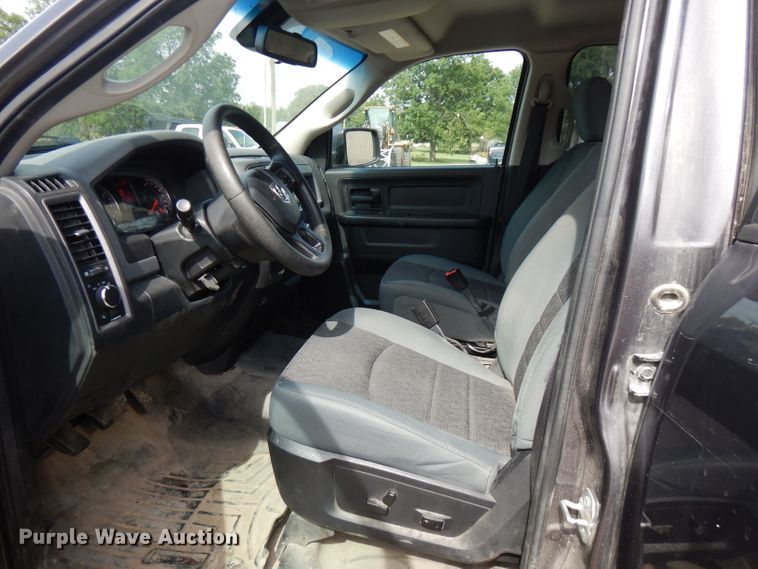 image for item FN9255 2016 Dodge Ram 1500  Crew Cab pickup truck