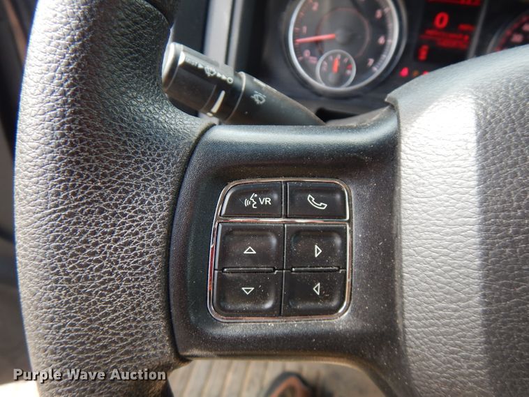 image for item FN9255 2016 Dodge Ram 1500  Crew Cab pickup truck