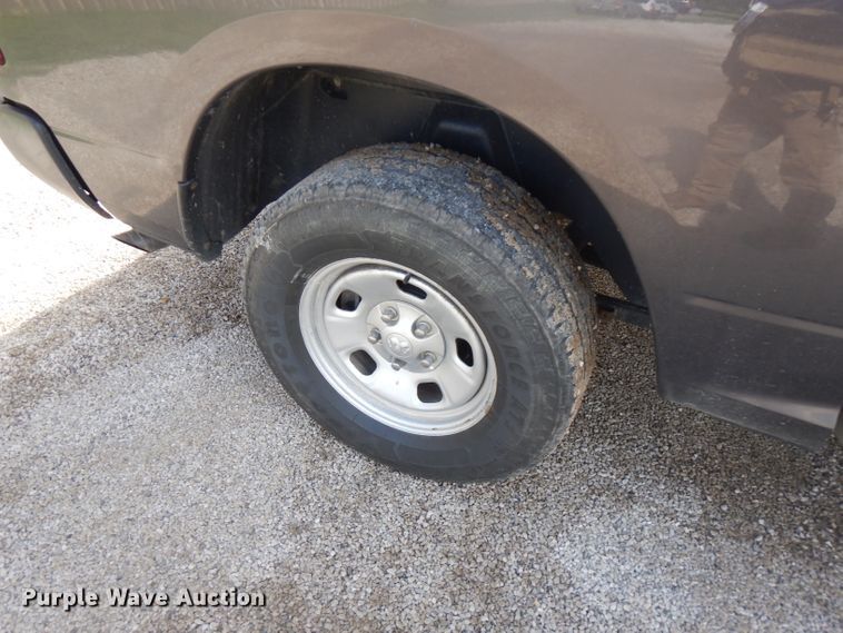 image for item FN9255 2016 Dodge Ram 1500  Crew Cab pickup truck