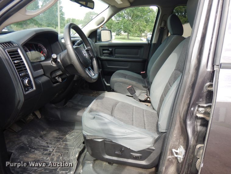 image for item FN9256 2016 Dodge Ram 1500  Crew Cab pickup truck