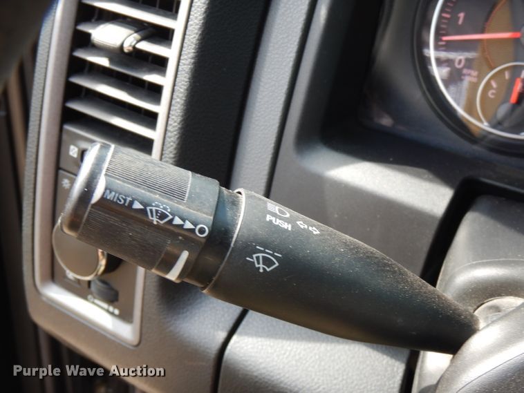 image for item FN9256 2016 Dodge Ram 1500  Crew Cab pickup truck