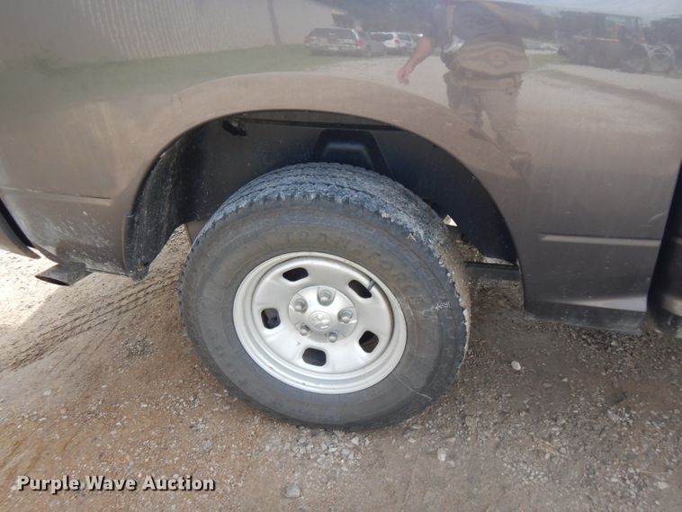 image for item FN9256 2016 Dodge Ram 1500  Crew Cab pickup truck