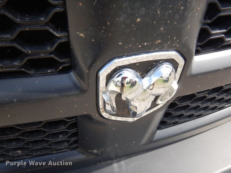 image for item FN9256 2016 Dodge Ram 1500  Crew Cab pickup truck