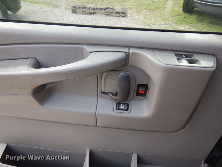 image for item FN9257 2012 Chevrolet Express 1500  van