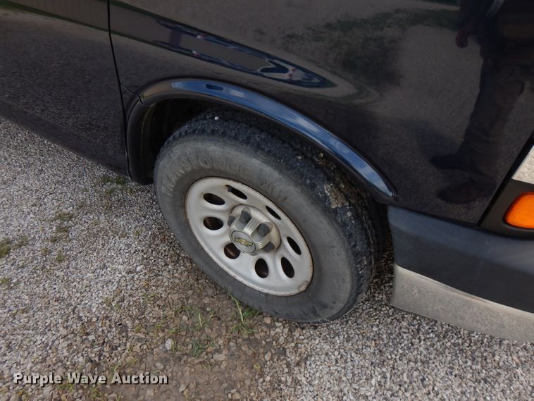 image for item FN9257 2012 Chevrolet Express 1500  van