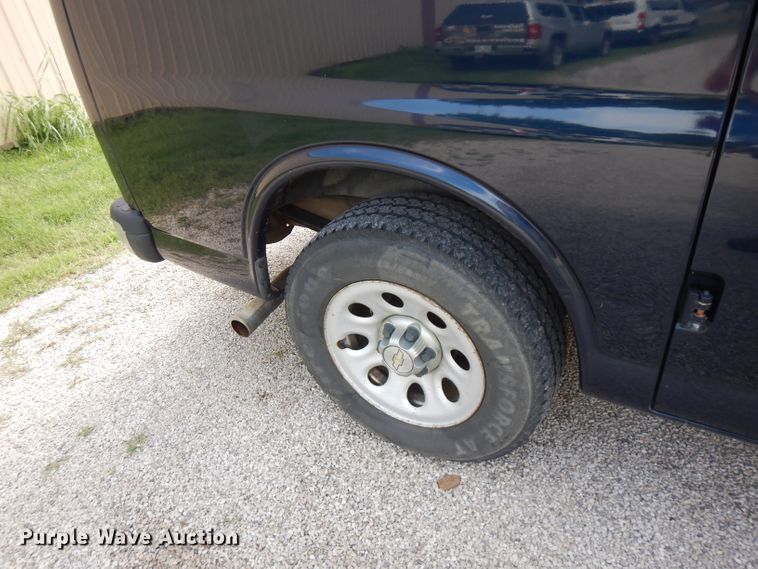 image for item FN9257 2012 Chevrolet Express 1500  van