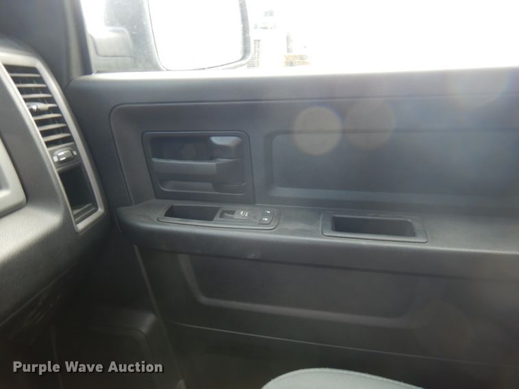 image for item FN9258 2016 Dodge Ram 1500  Crew Cab pickup truck