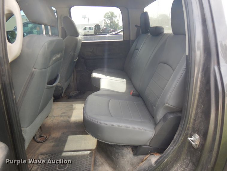 image for item FN9259 2016 Dodge Ram 1500  Crew Cab pickup truck