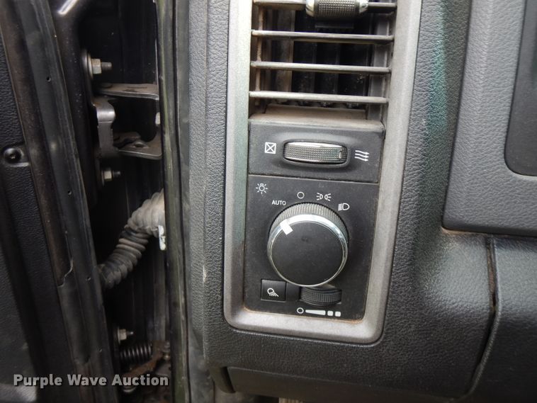 image for item FN9259 2016 Dodge Ram 1500  Crew Cab pickup truck