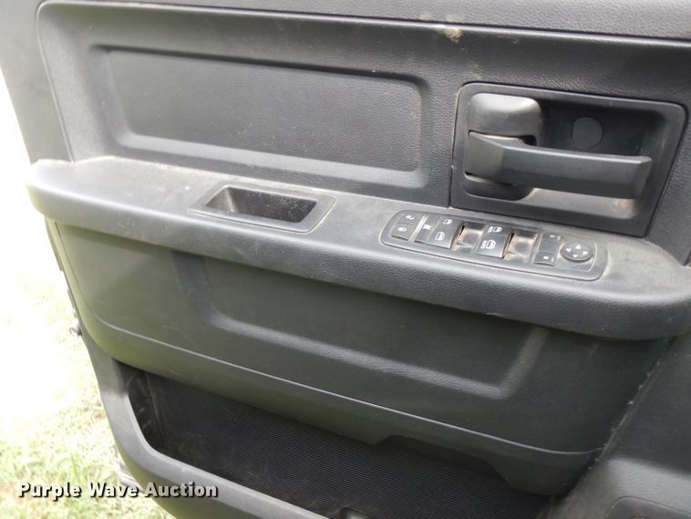 image for item FN9259 2016 Dodge Ram 1500  Crew Cab pickup truck