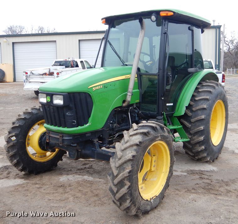 image for item GN9222 2010 John Deere 5083E  tractor