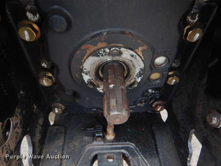 image for item GN9222 2010 John Deere 5083E  tractor