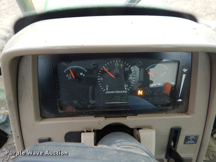image for item GN9223 2010 John Deere 5083E  tractor