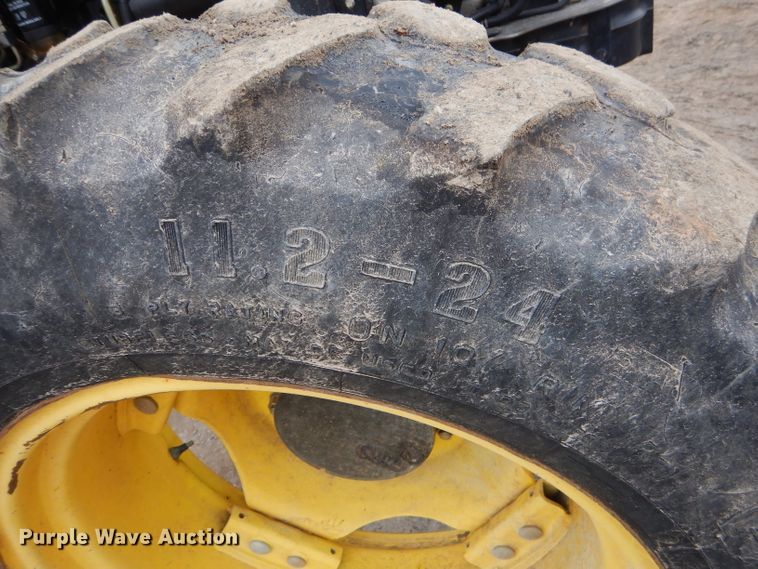 image for item GN9223 2010 John Deere 5083E  tractor